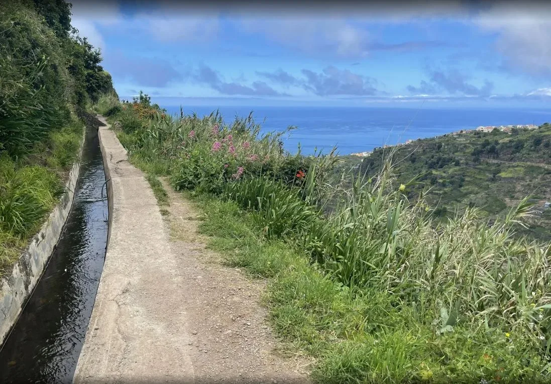 Lombada da Ponta do Sol, Madeira hiking trail (V-LOMBADA)