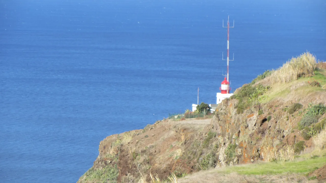 Miradouro do Fio ao Farol, Madeira hiking trail in Calheta (V-PARGOFAROL)